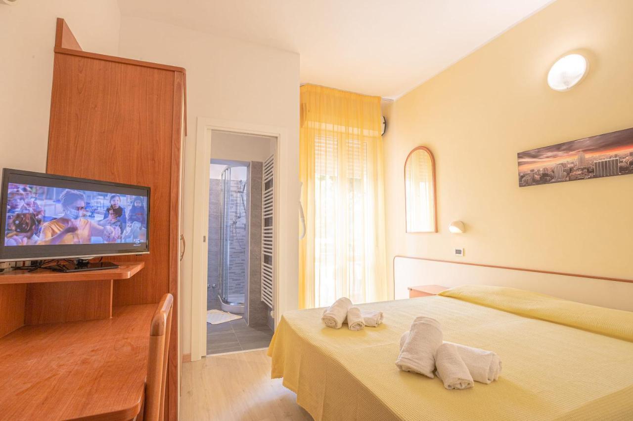Hotel Paola Garden - Nuova Gestione Bellariva Di Rimini Eksteriør bilde