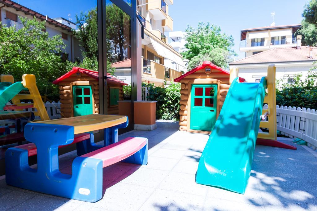 Hotel Paola Garden - Nuova Gestione Bellariva Di Rimini Eksteriør bilde